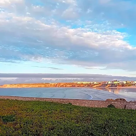 ホテル Near The Peniche - Casa Dos Avos 4*