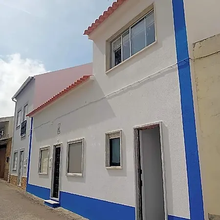 Near The Peniche - Casa Dos Avos ホテル 4*
